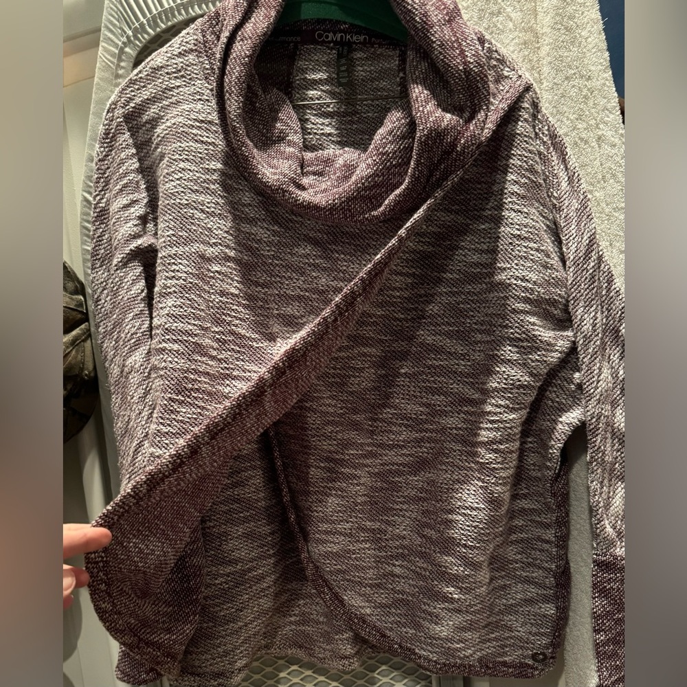 Calvin Klein Sweater